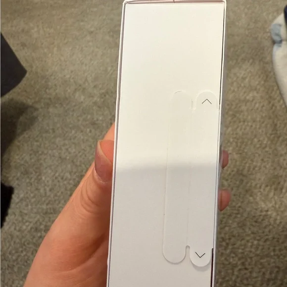 Oura Ring 4 in Shiny Silver Size 9 - Picture 3 of 3